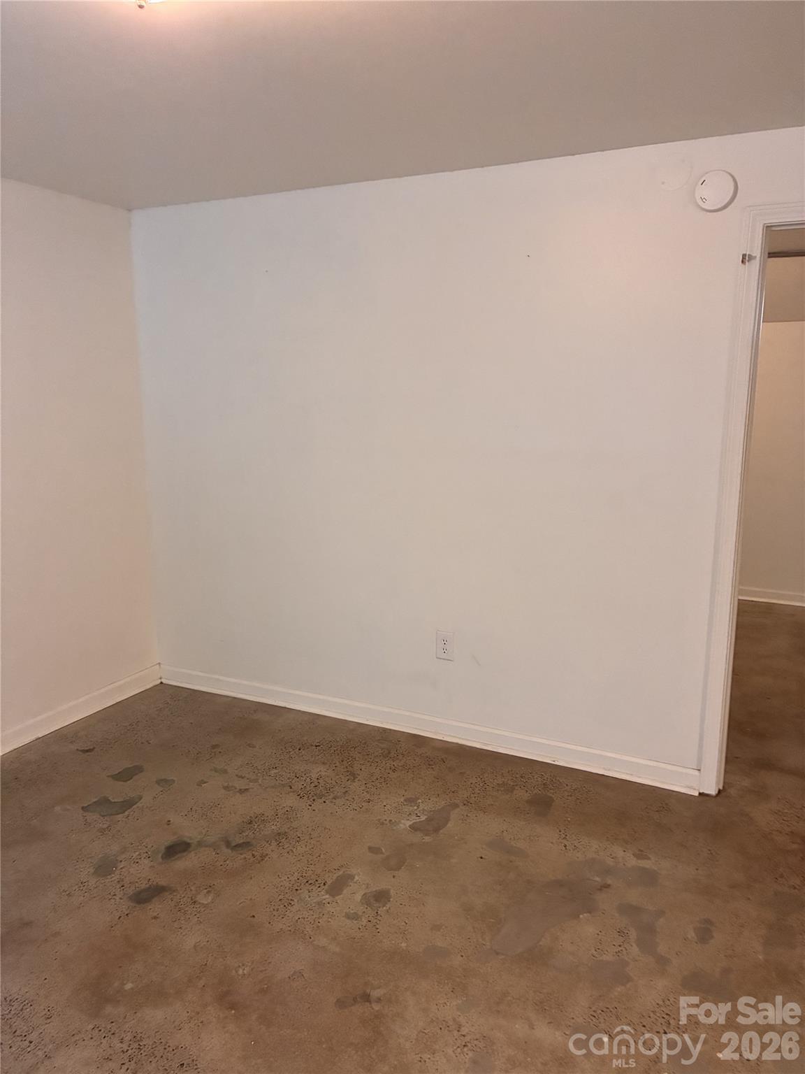 13 Castle Street Property Photo 31