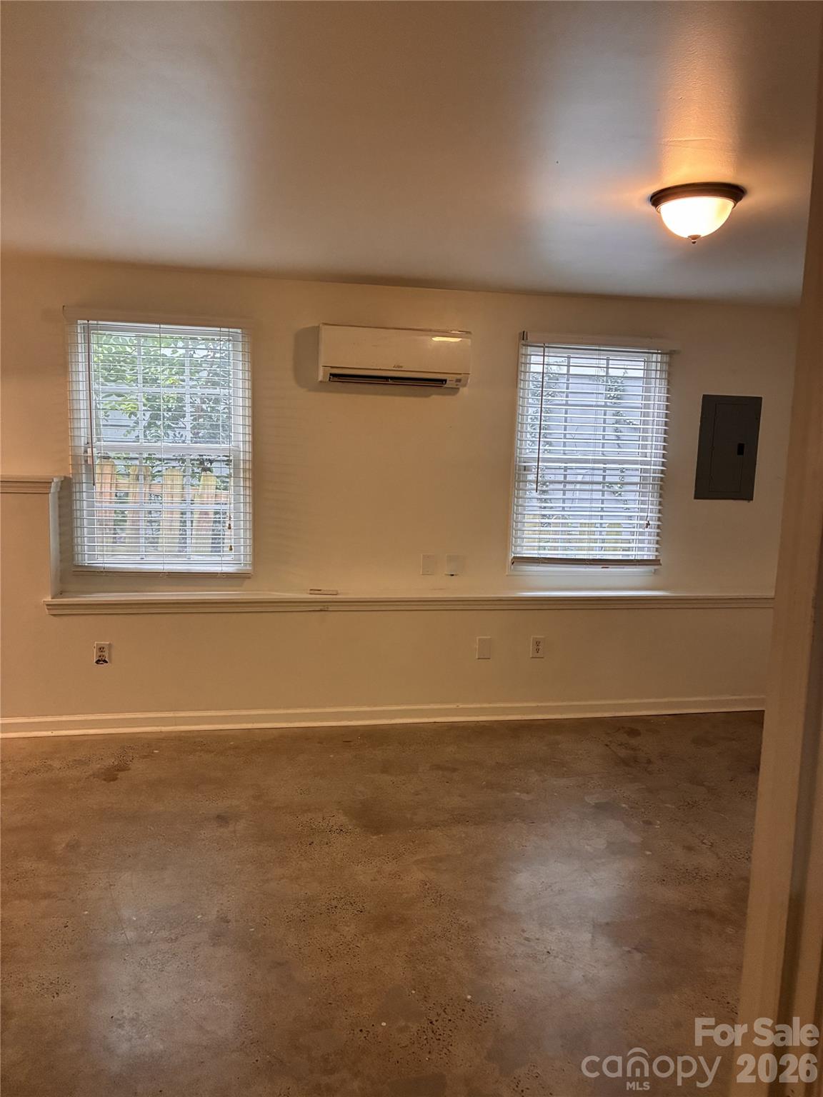 13 Castle Street Property Photo 32