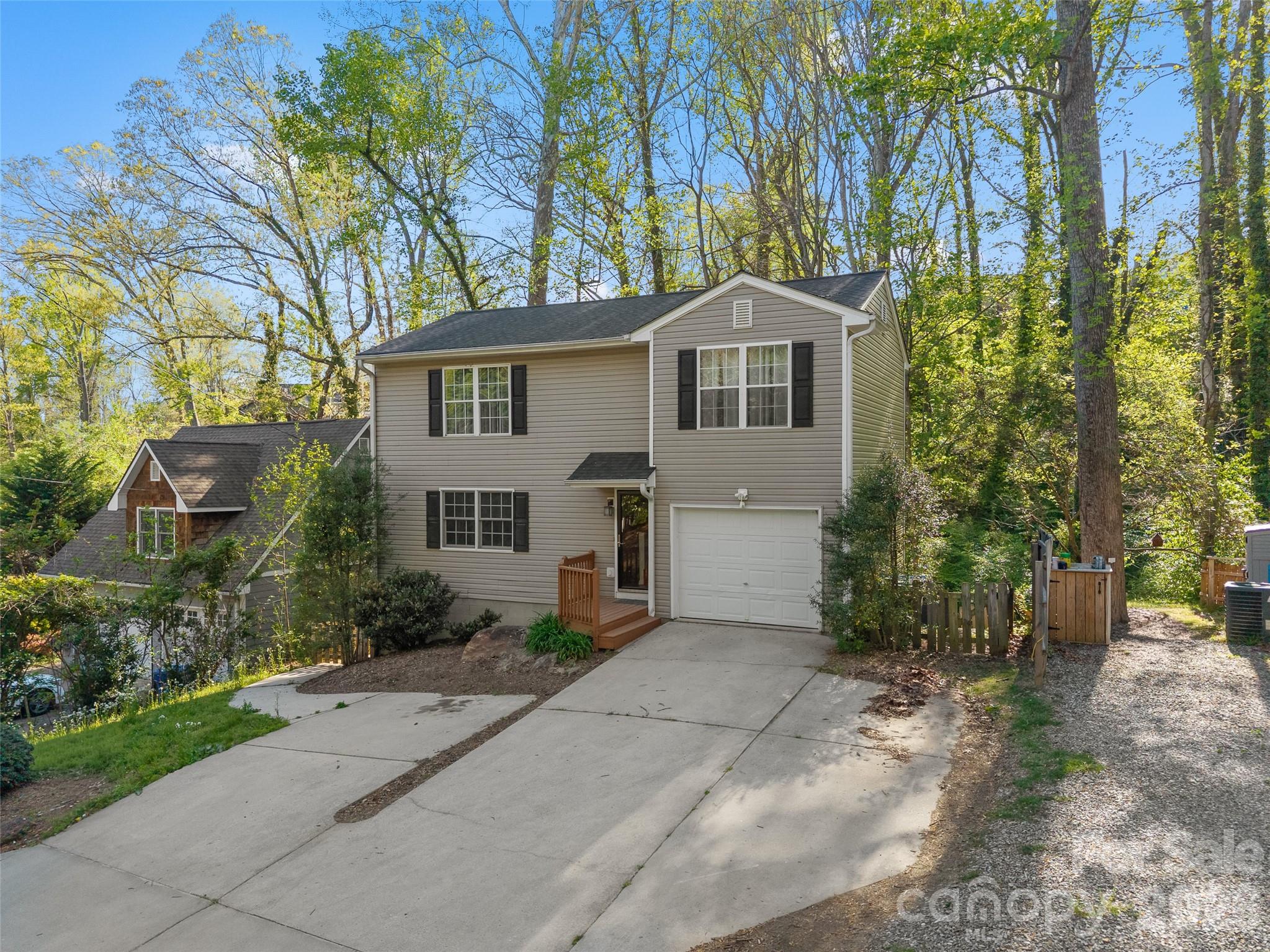 13 Castle Street Property Photo 41