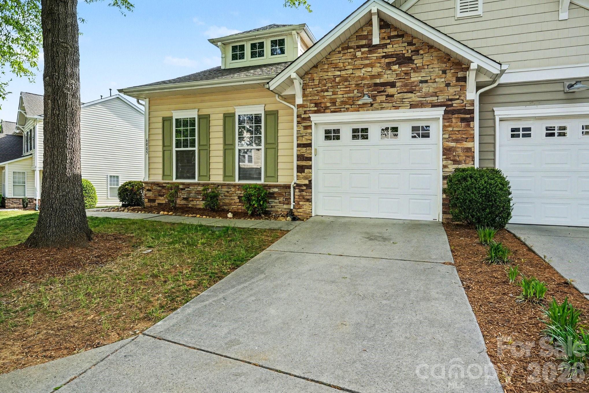 6005 Pale Moss Lane Property Photo 2