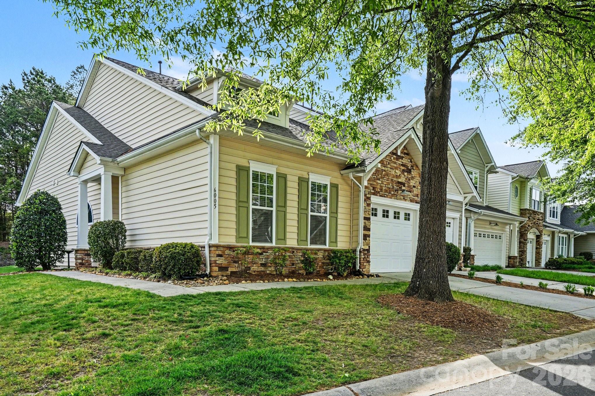 6005 Pale Moss Lane Property Photo 4