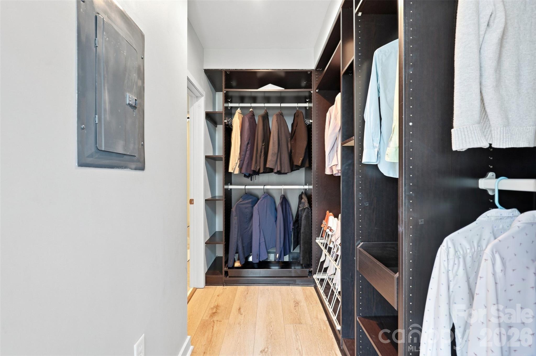 210 N Church Street 1807 Property Photo 16