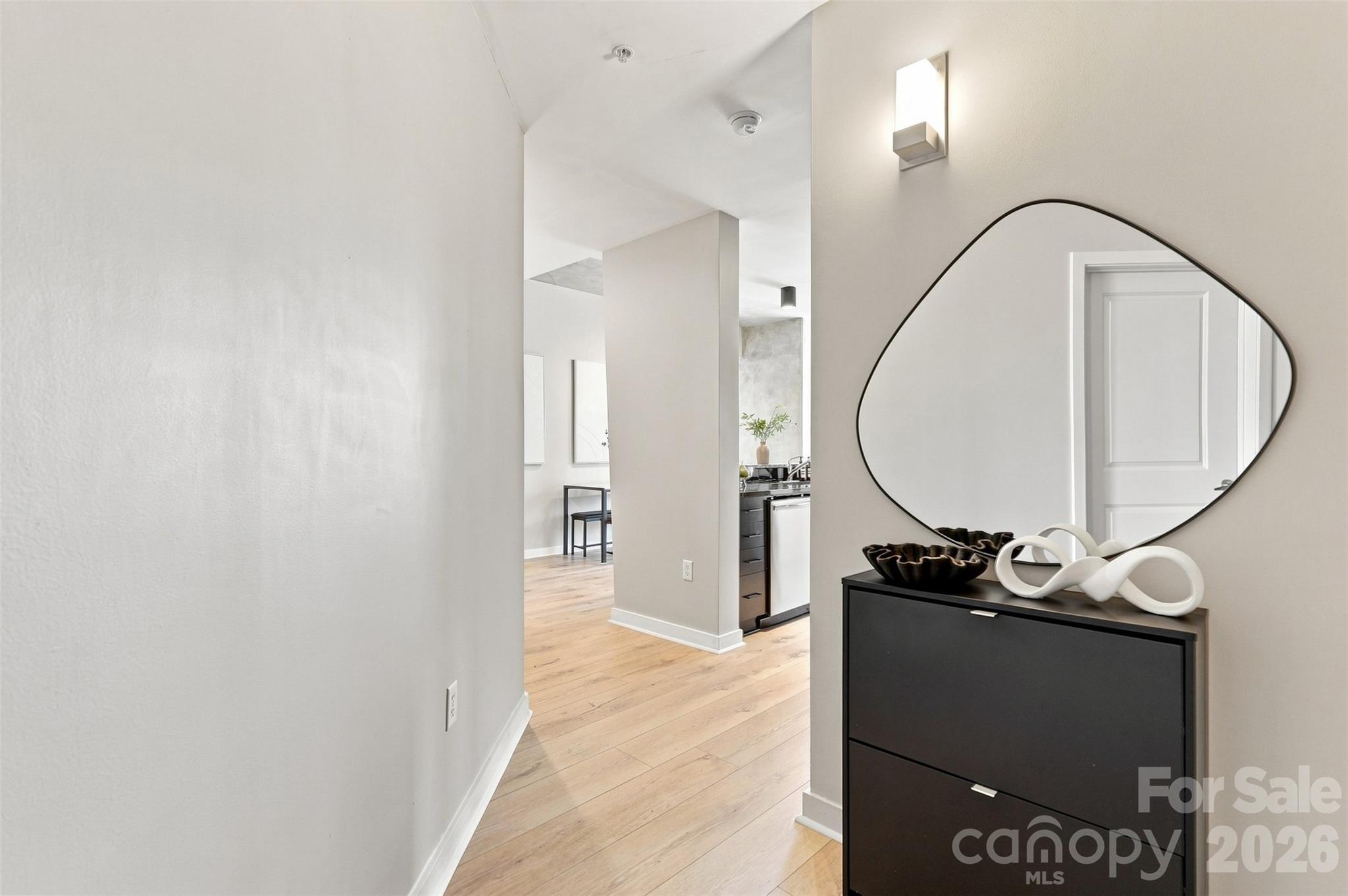 210 N Church Street 1807 Property Photo 26