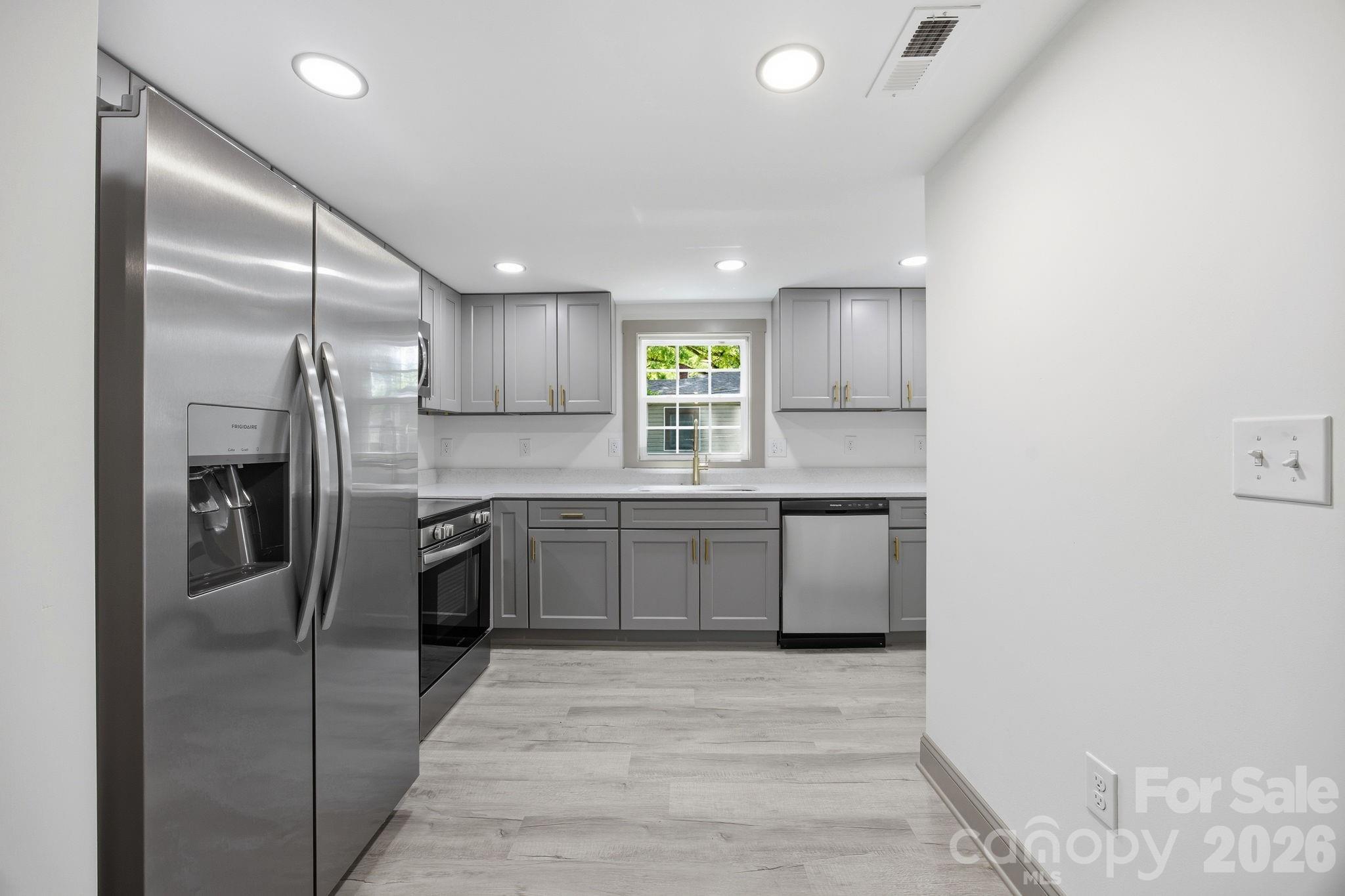 308 Highland Avenue Property Photo 21