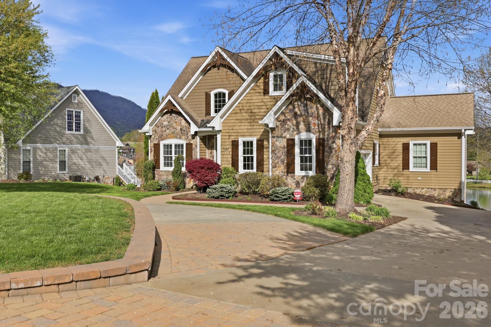 138 Turnberry Court 9 Property Photo 2