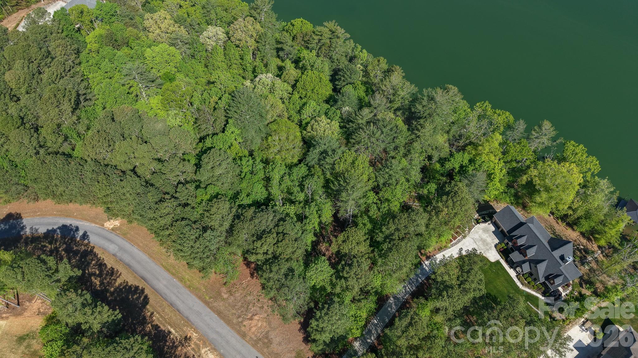 105 Beacon Ridge Drive Property Photo 8