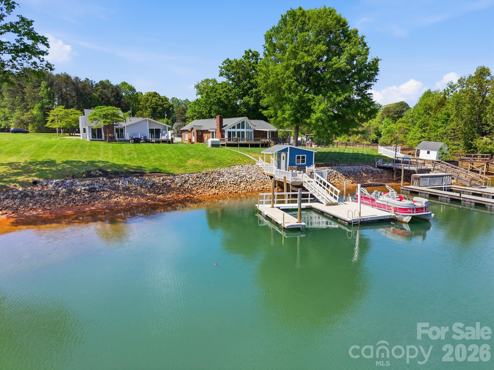 8029 Lucky Creek Lane Property Photo 1