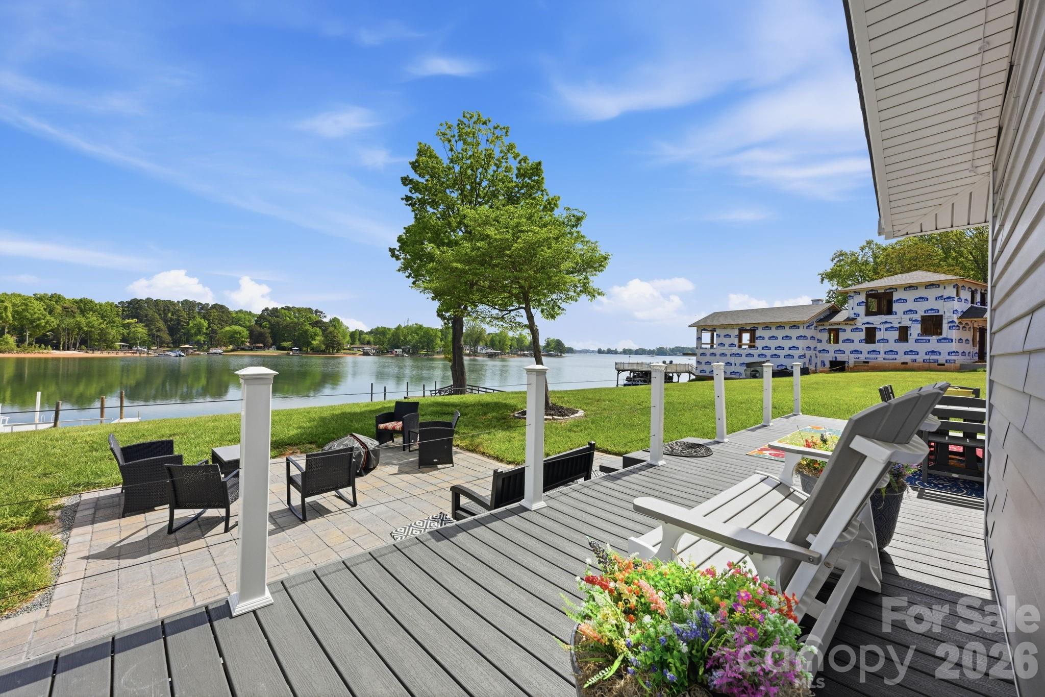 8029 Lucky Creek Lane Property Photo 3