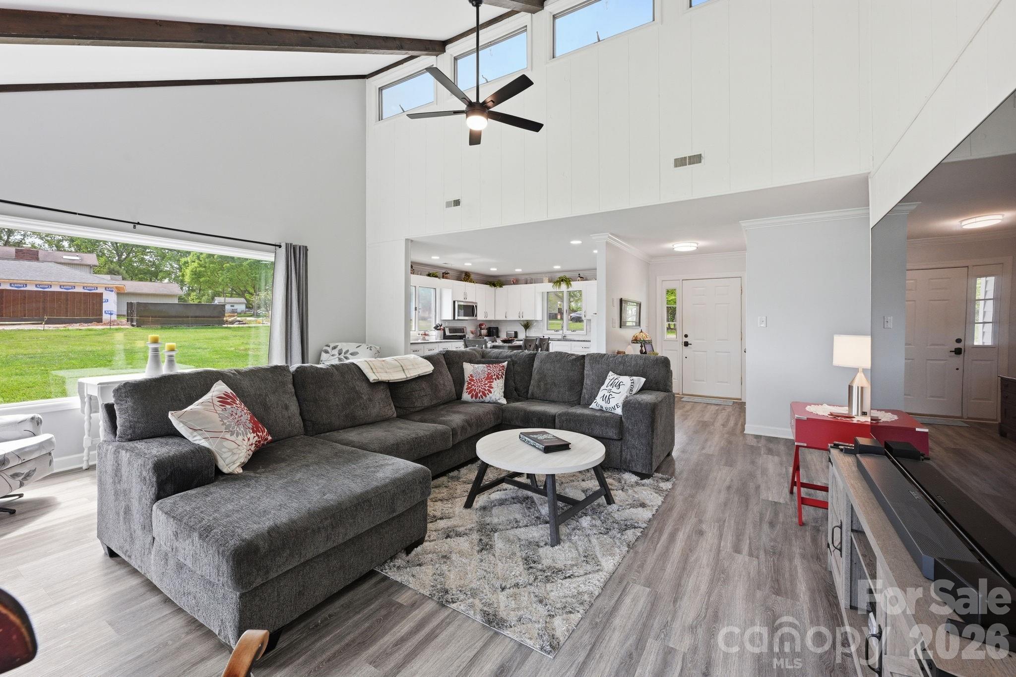 8029 Lucky Creek Lane Property Photo 15