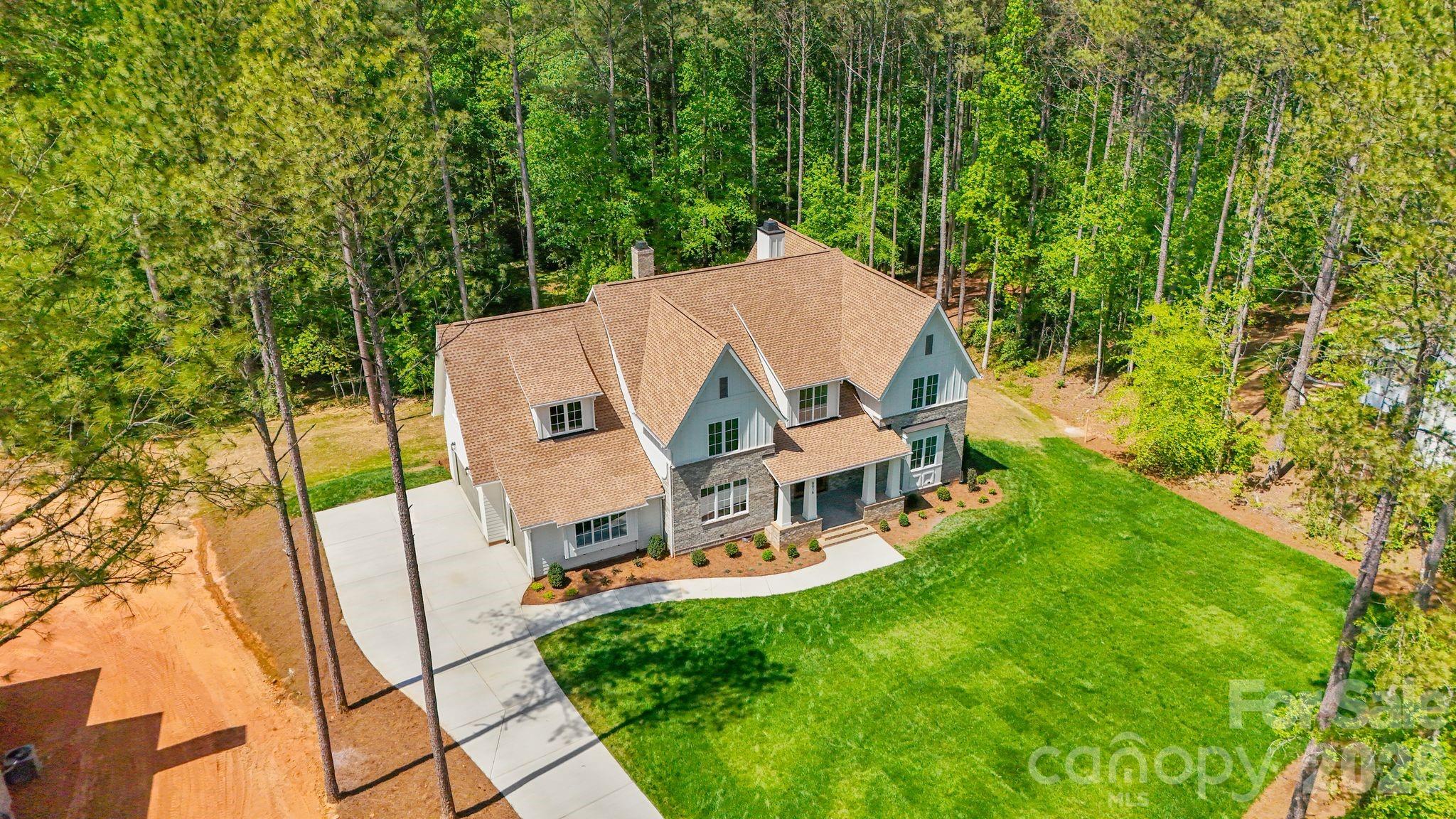 8016 Gulf Creek Road Property Photo 5