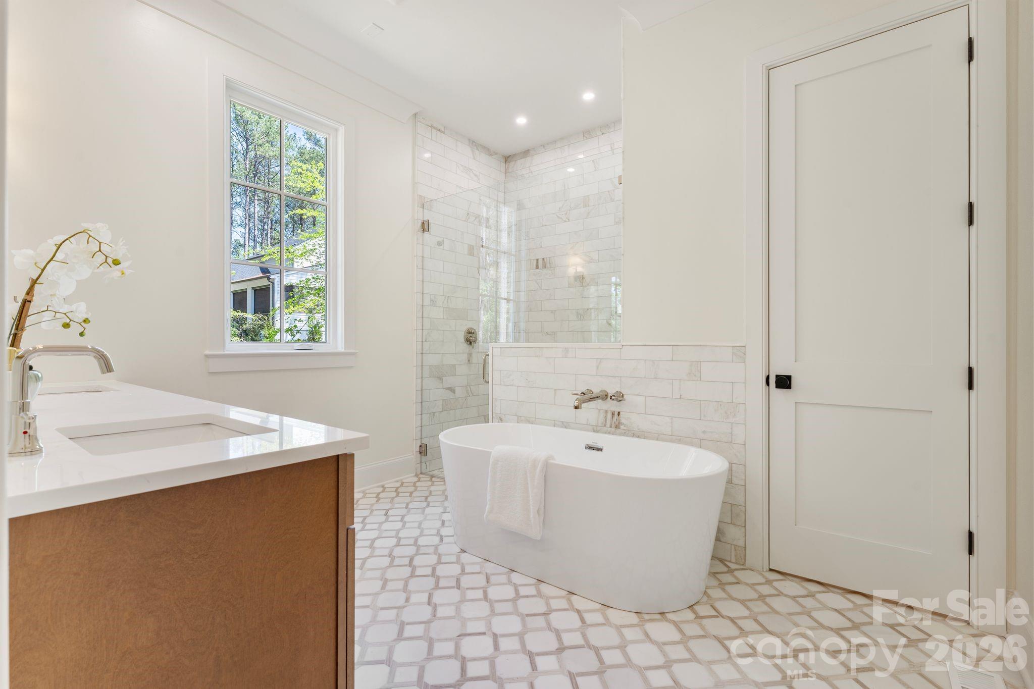 8016 Gulf Creek Road Property Photo 31