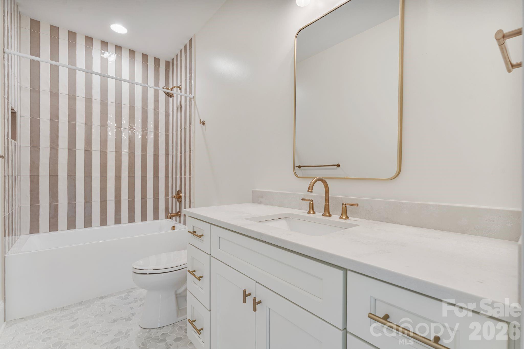 8016 Gulf Creek Road Property Photo 41