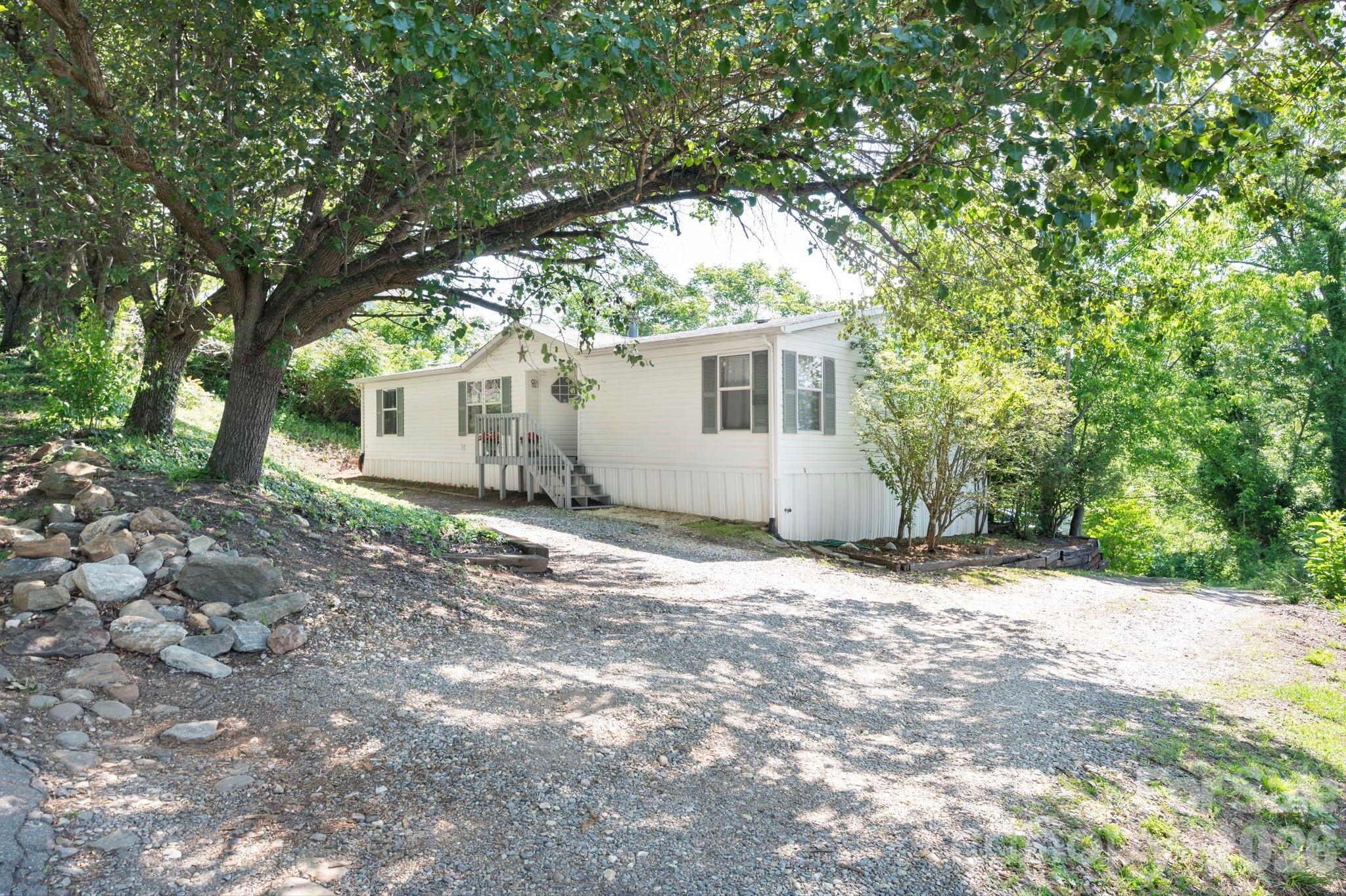 66 Green Oak Road Property Photo 1
