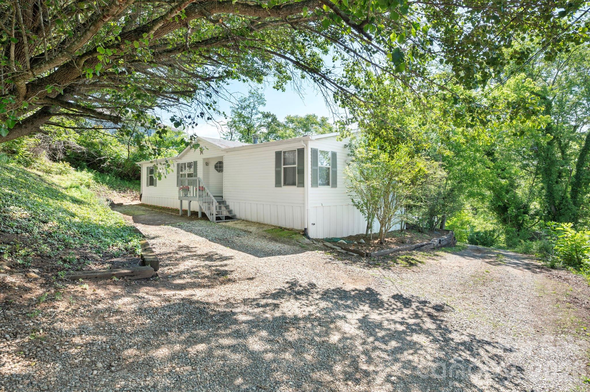 66 Green Oak Road Property Photo 2