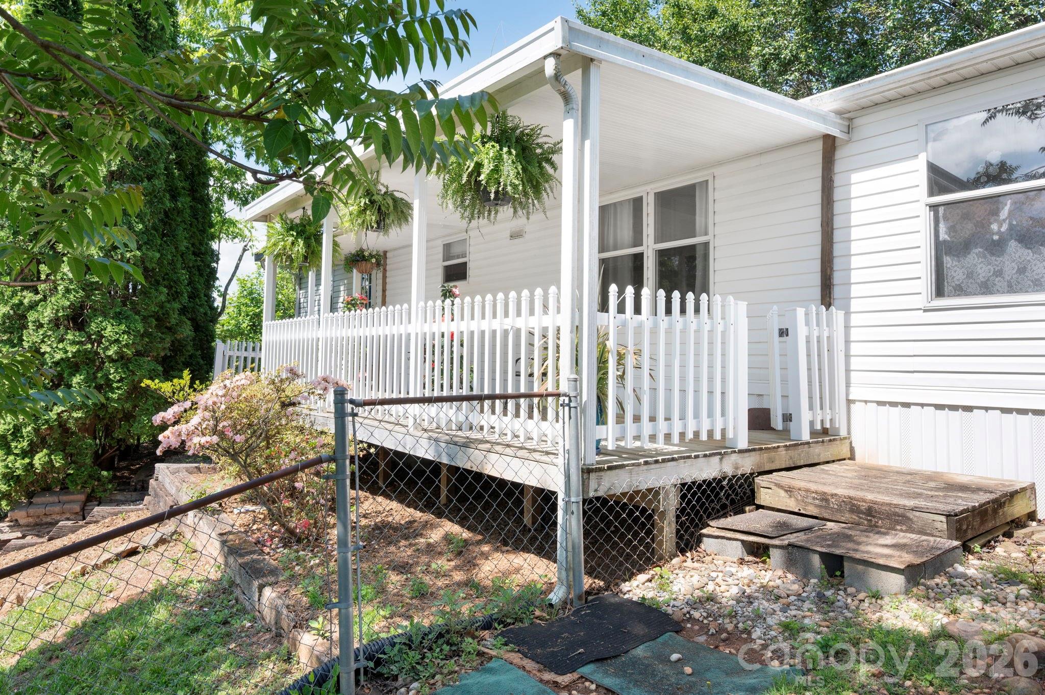 66 Green Oak Road Property Photo 5
