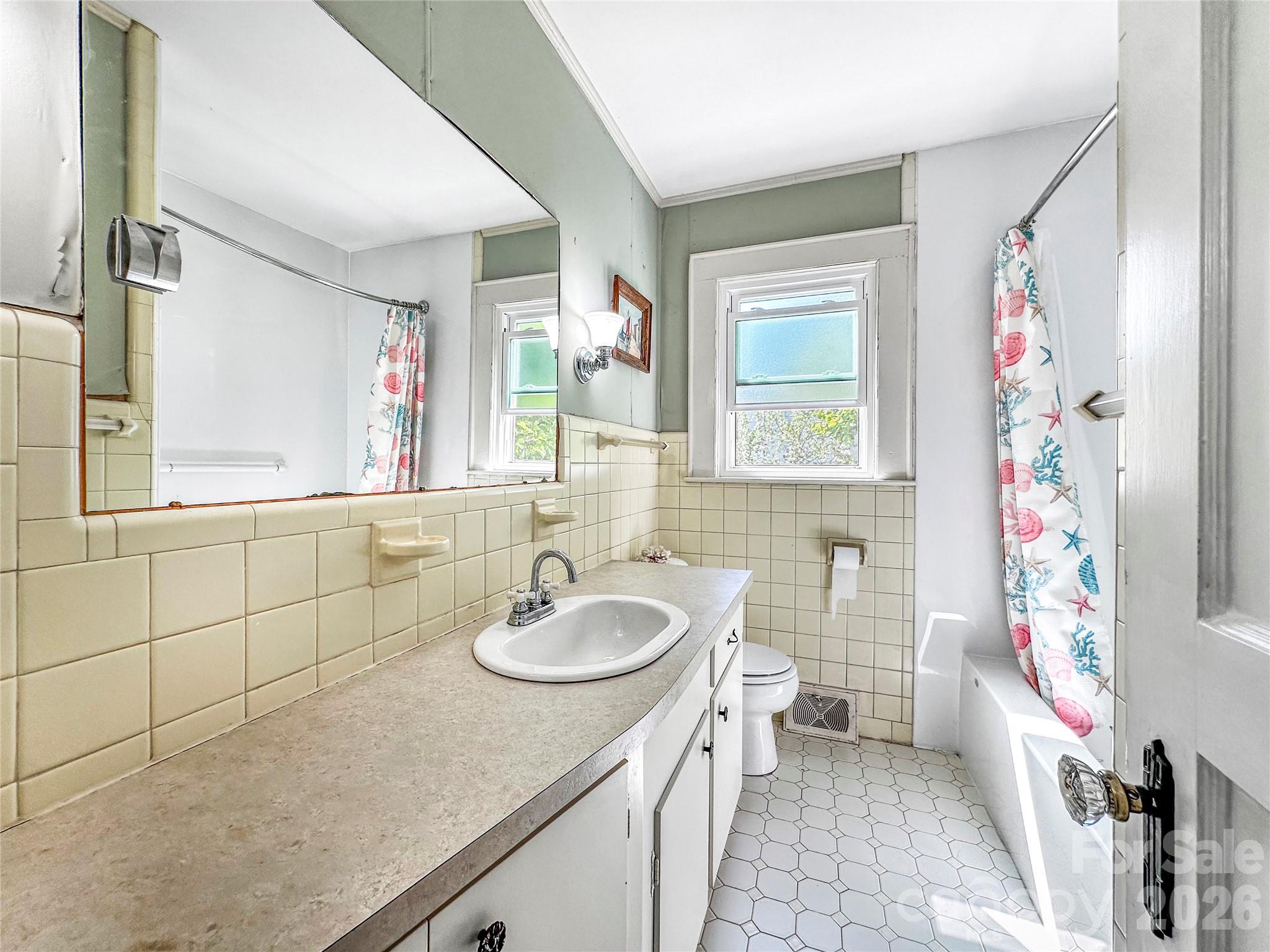 516 Margaret Drive Property Photo 18