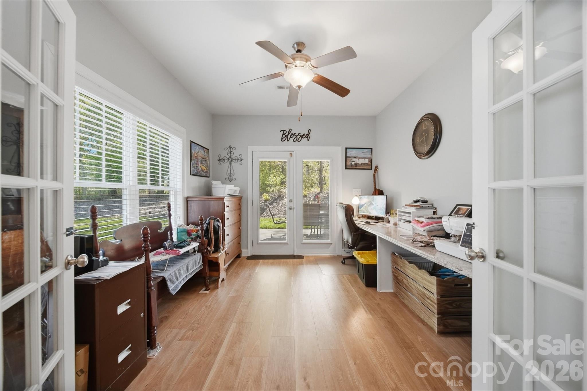 453 Pepperstone Drive Property Photo 23
