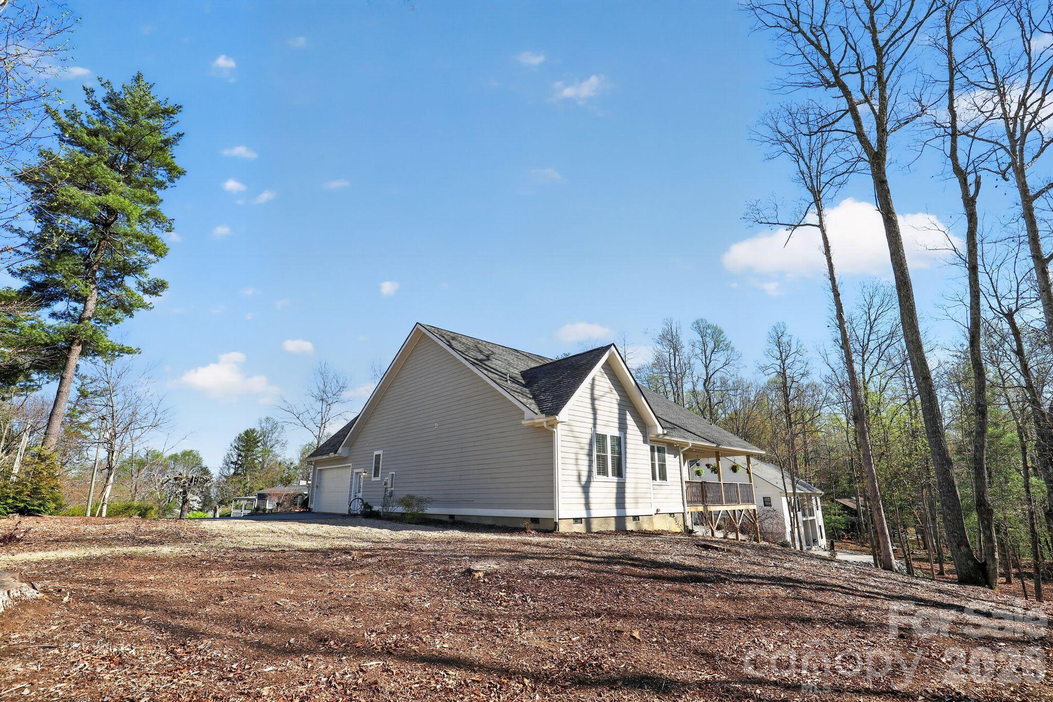 3757 Laurel Park Highway Property Photo 4