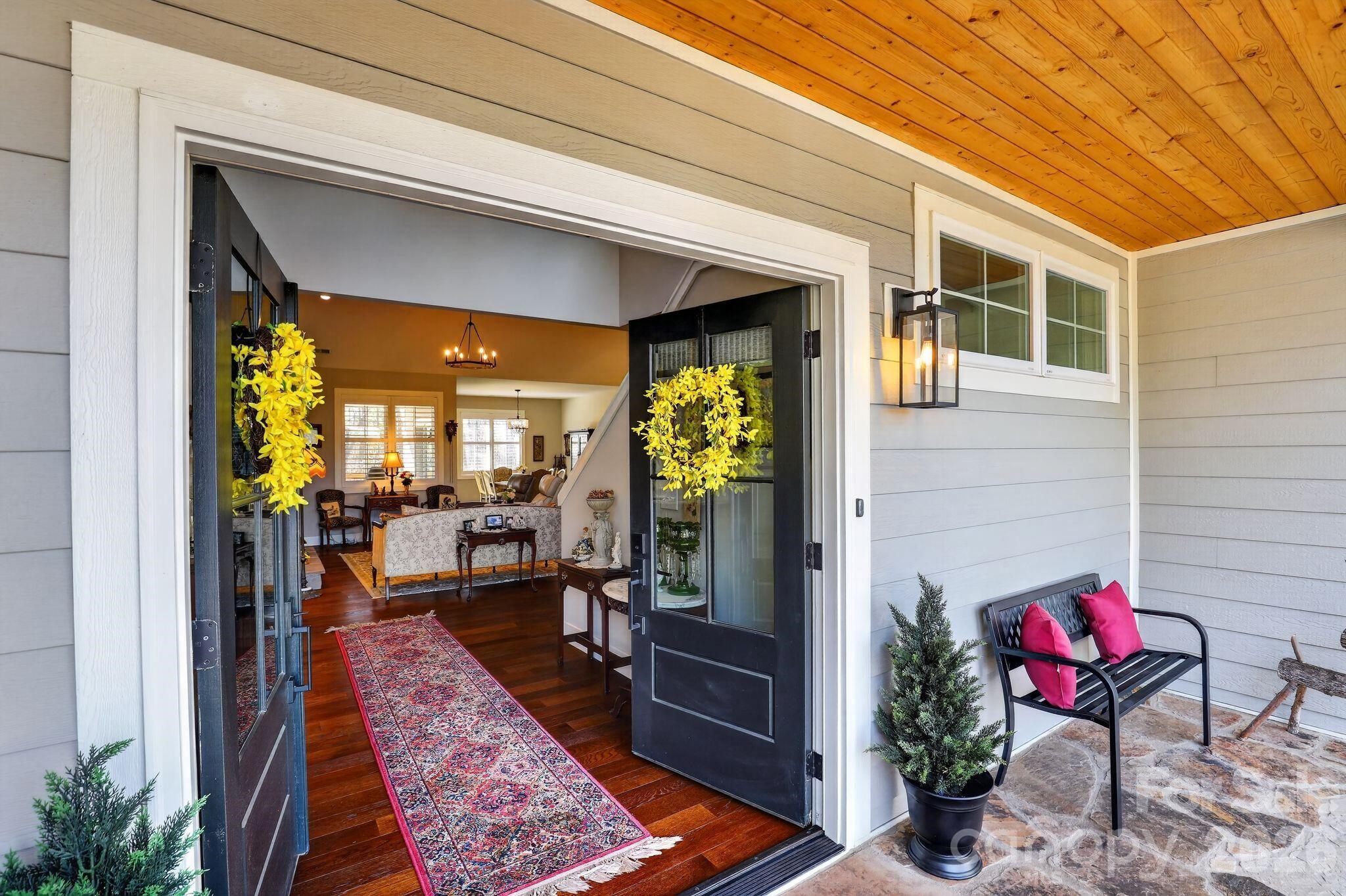 3757 Laurel Park Highway Property Photo 12