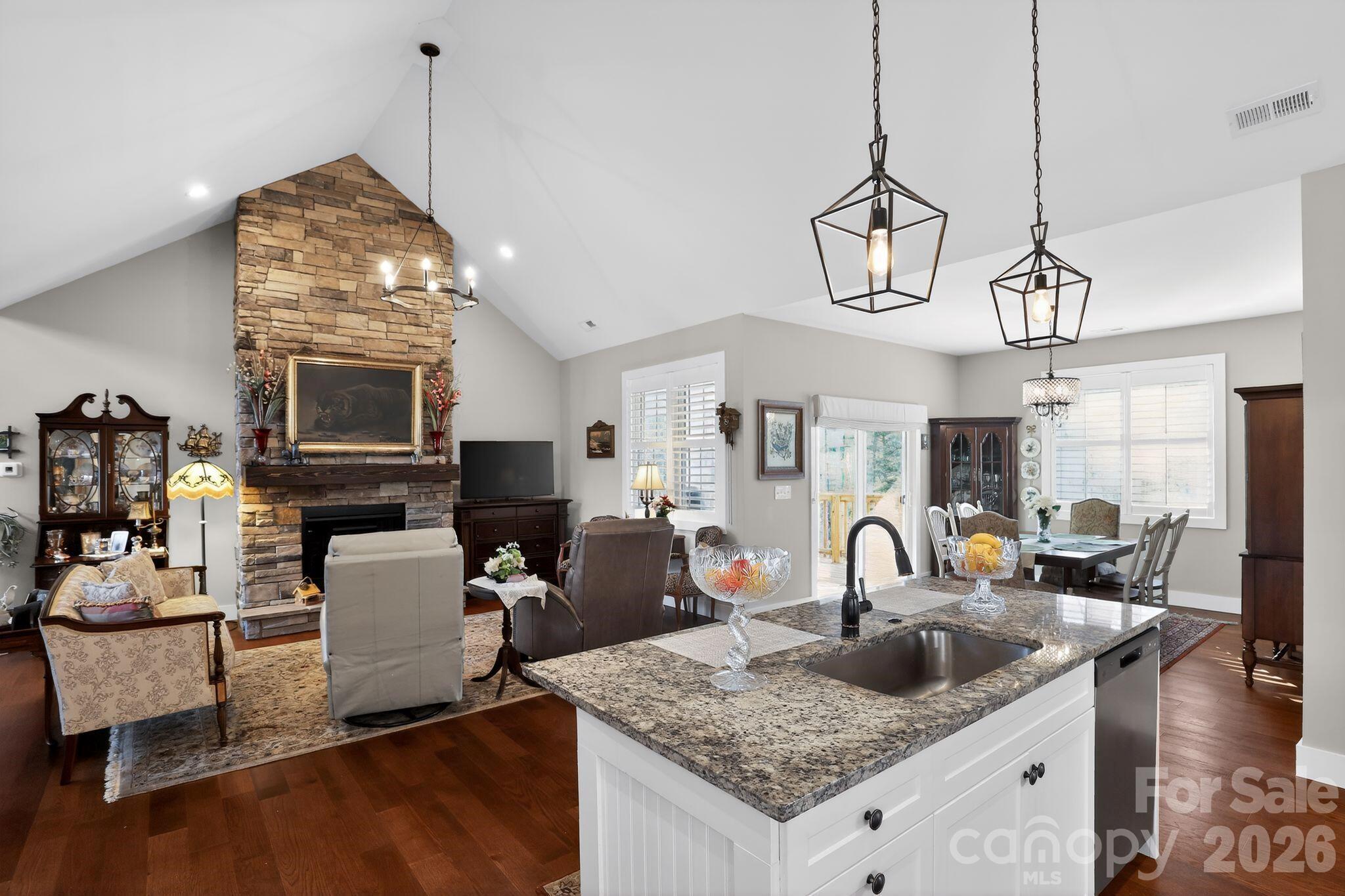 3757 Laurel Park Highway Property Photo 18