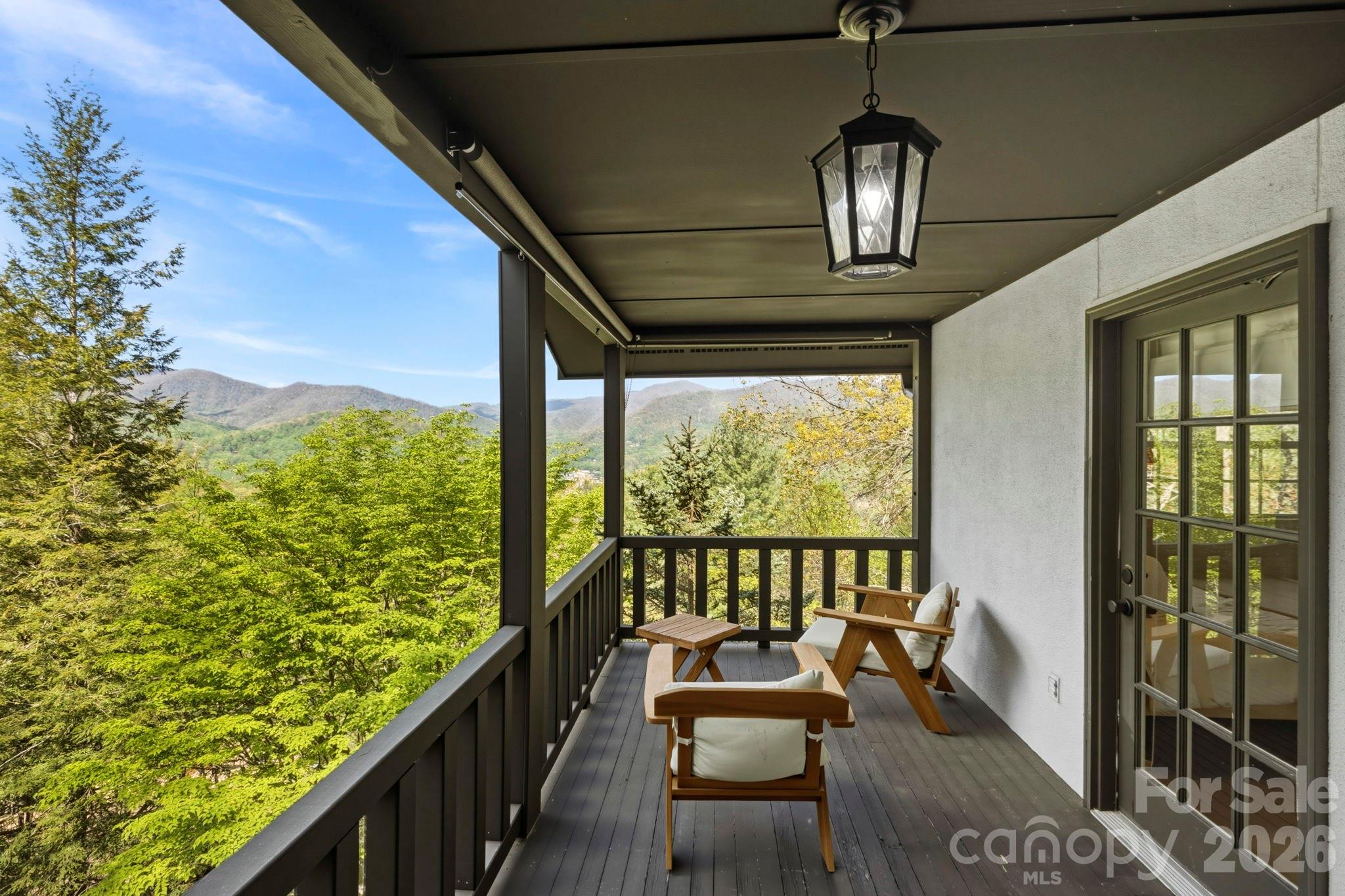 821 Summit Drive Property Photo 28