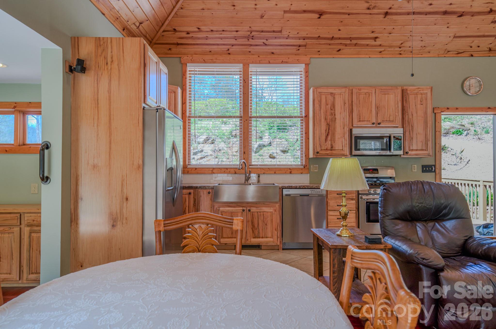 426 Cook Town Road Property Photo 11