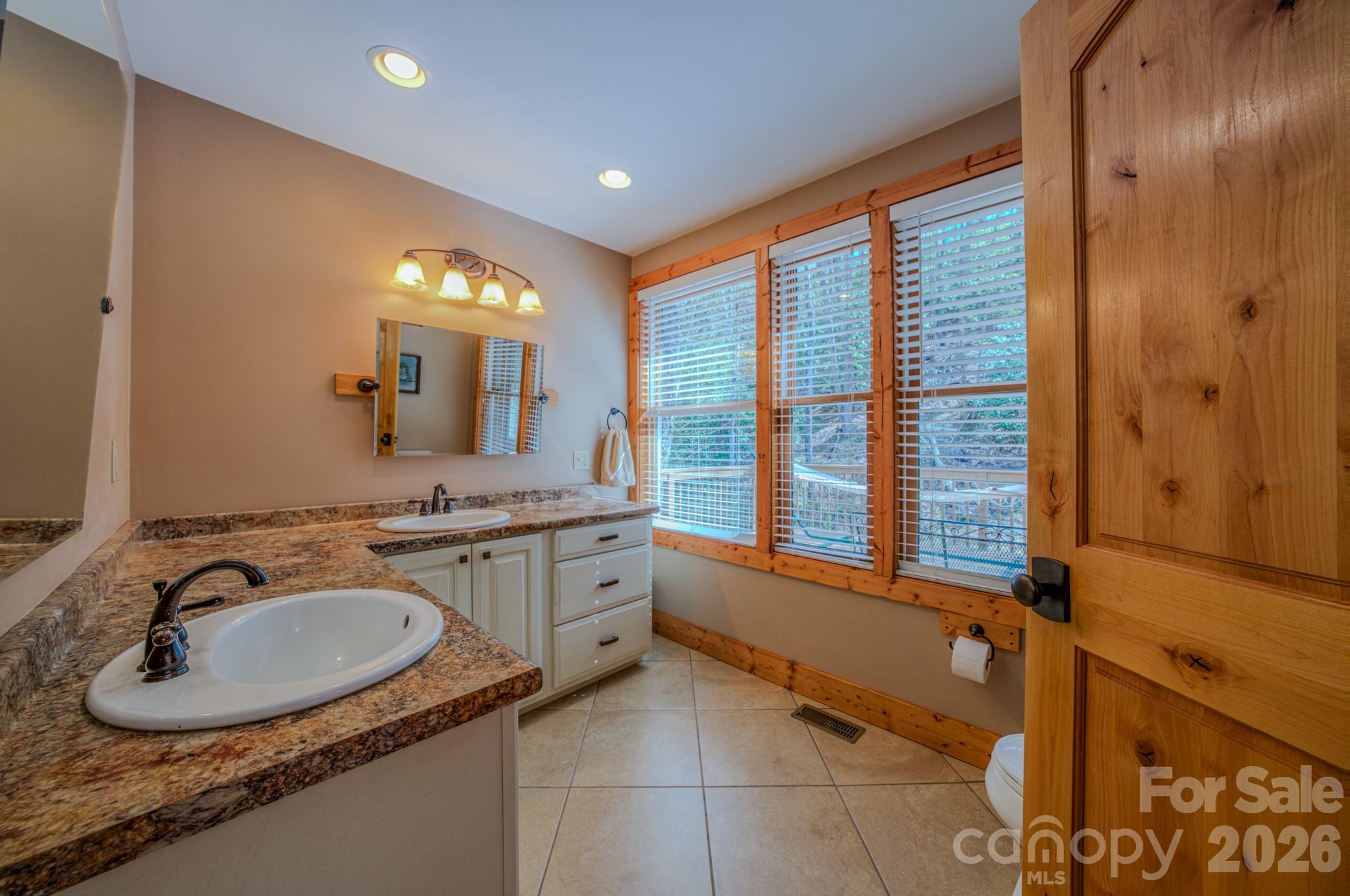 426 Cook Town Road Property Photo 17