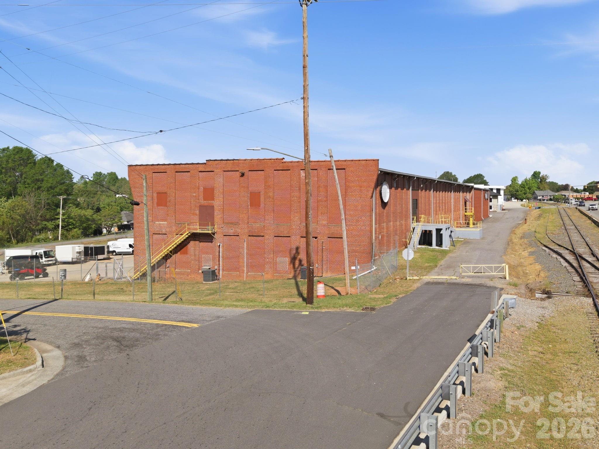 1 S Main Street B Property Photo 7