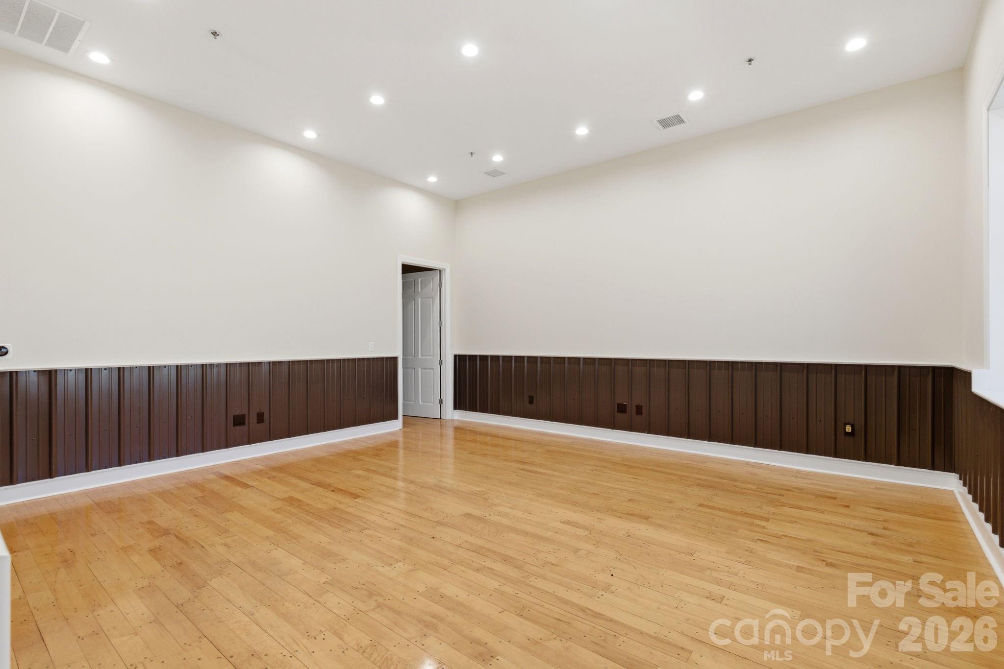1 S Main Street B Property Photo 15