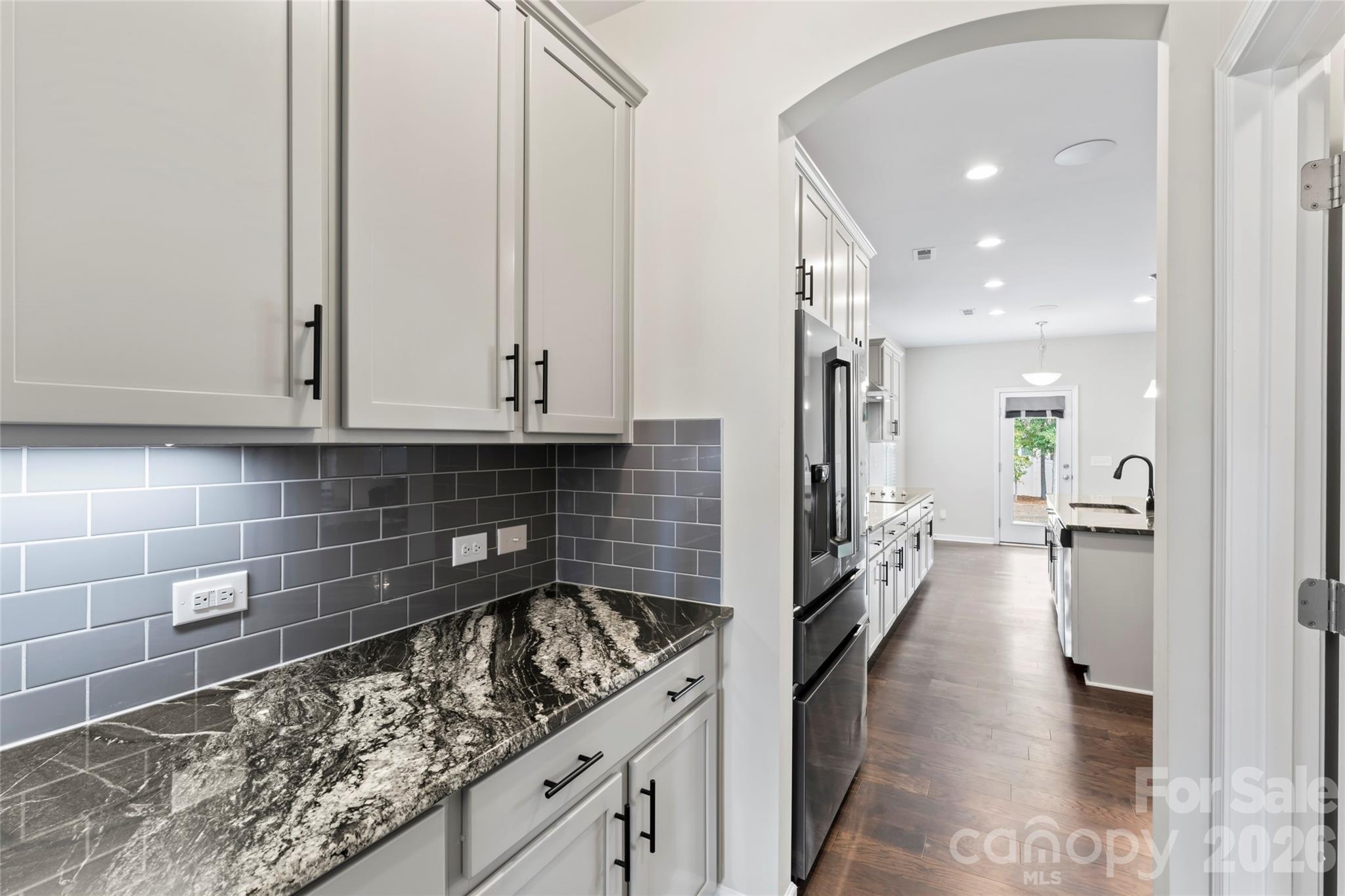 2014 Mcdonald Drive Property Photo 8