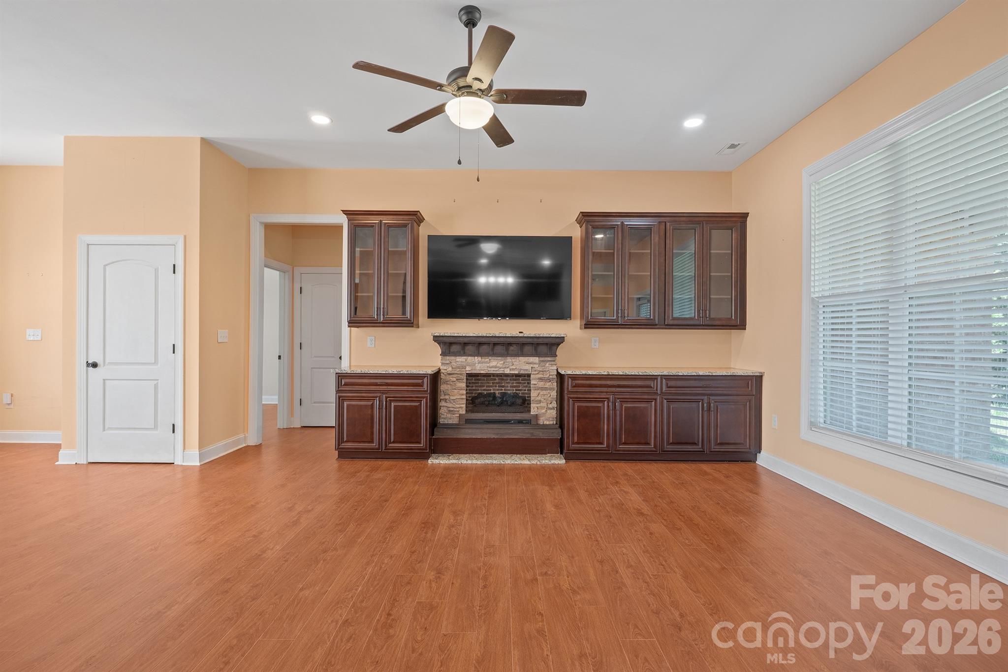 101 Long Meadows Drive Property Photo 10
