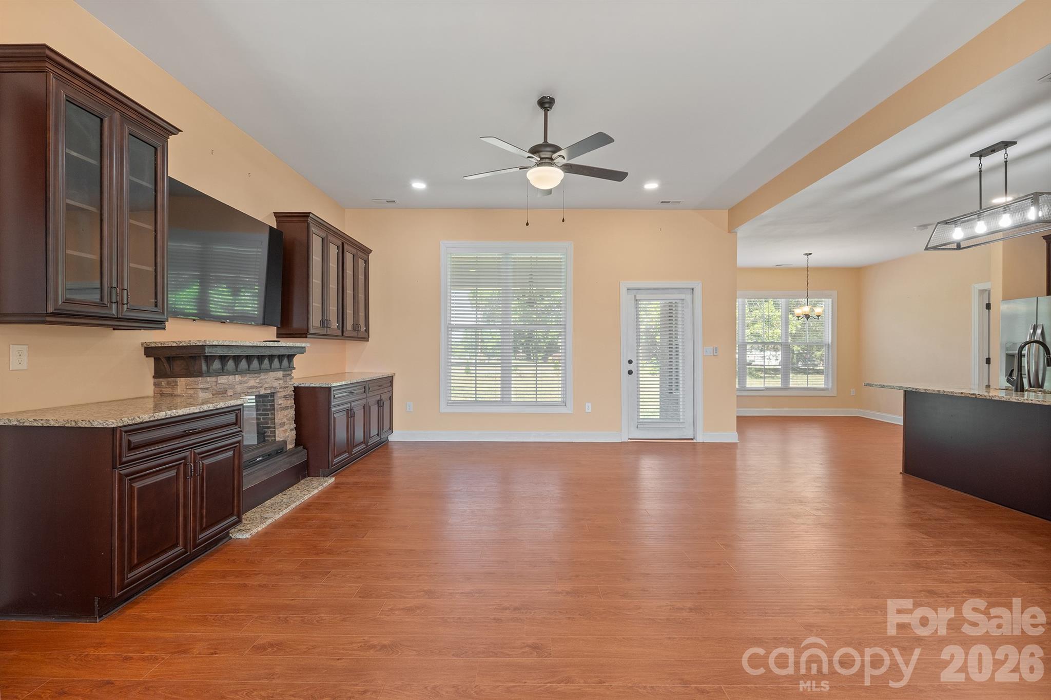 101 Long Meadows Drive Property Photo 11