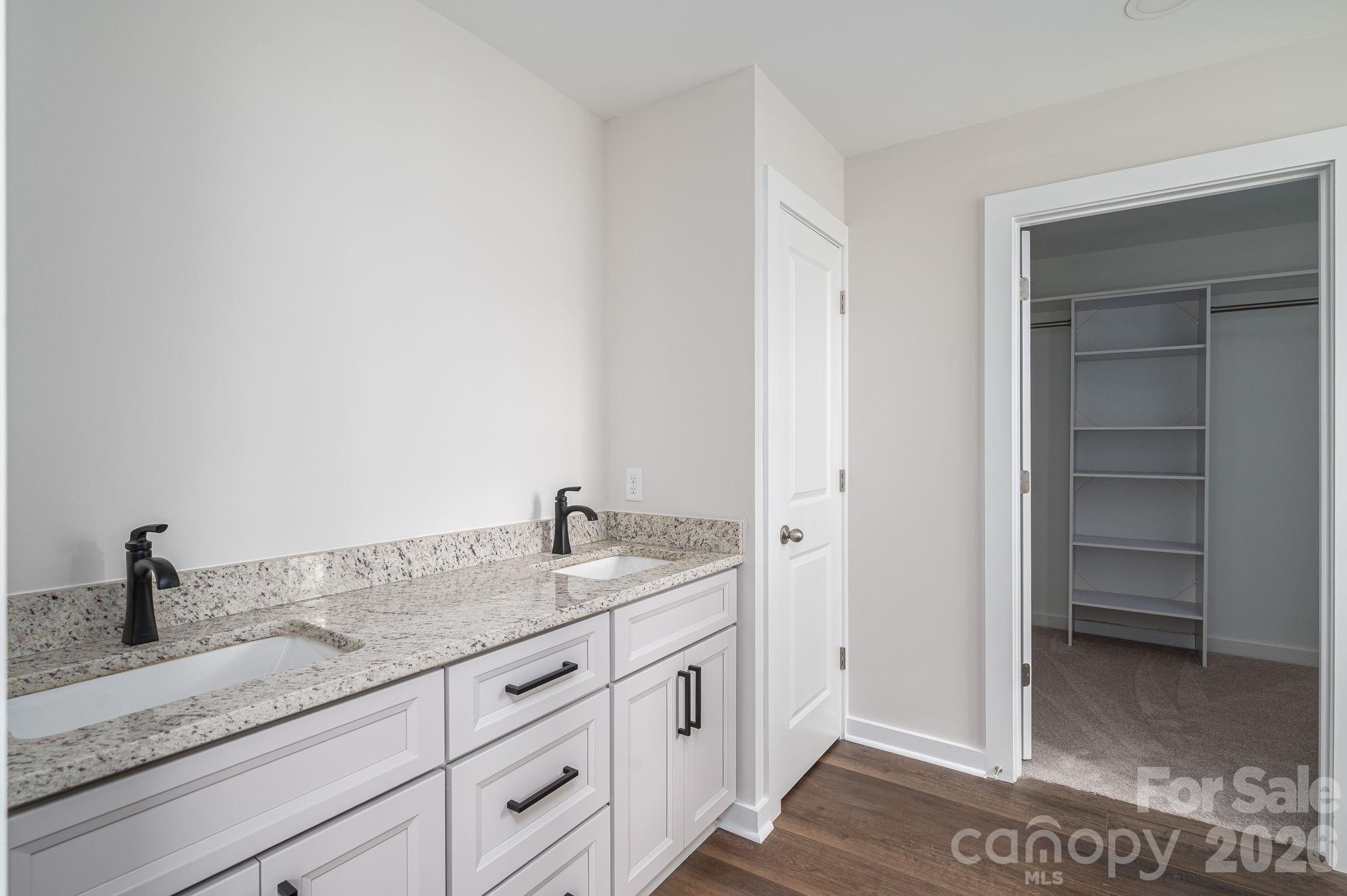 17 Tennyson Drive Property Photo 24