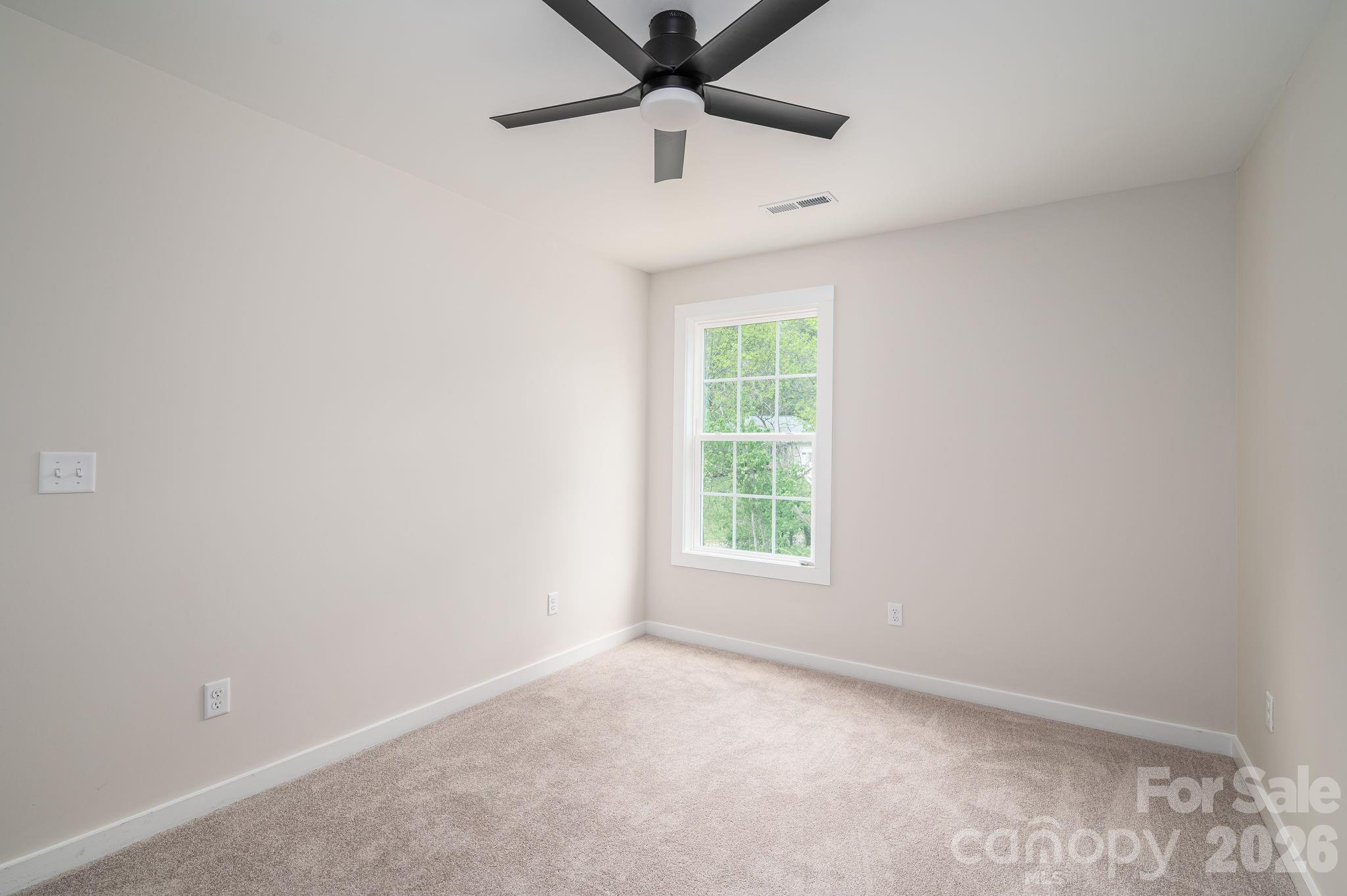 17 Tennyson Drive Property Photo 28