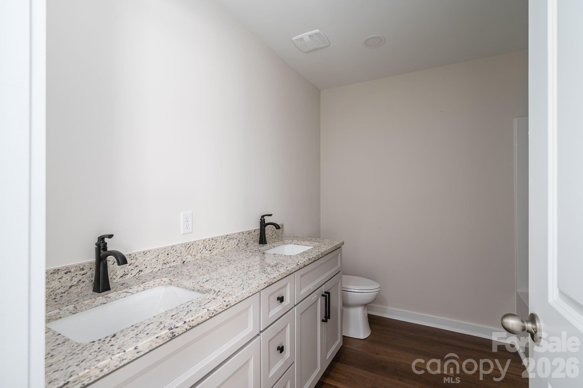 17 Tennyson Drive Property Photo 29