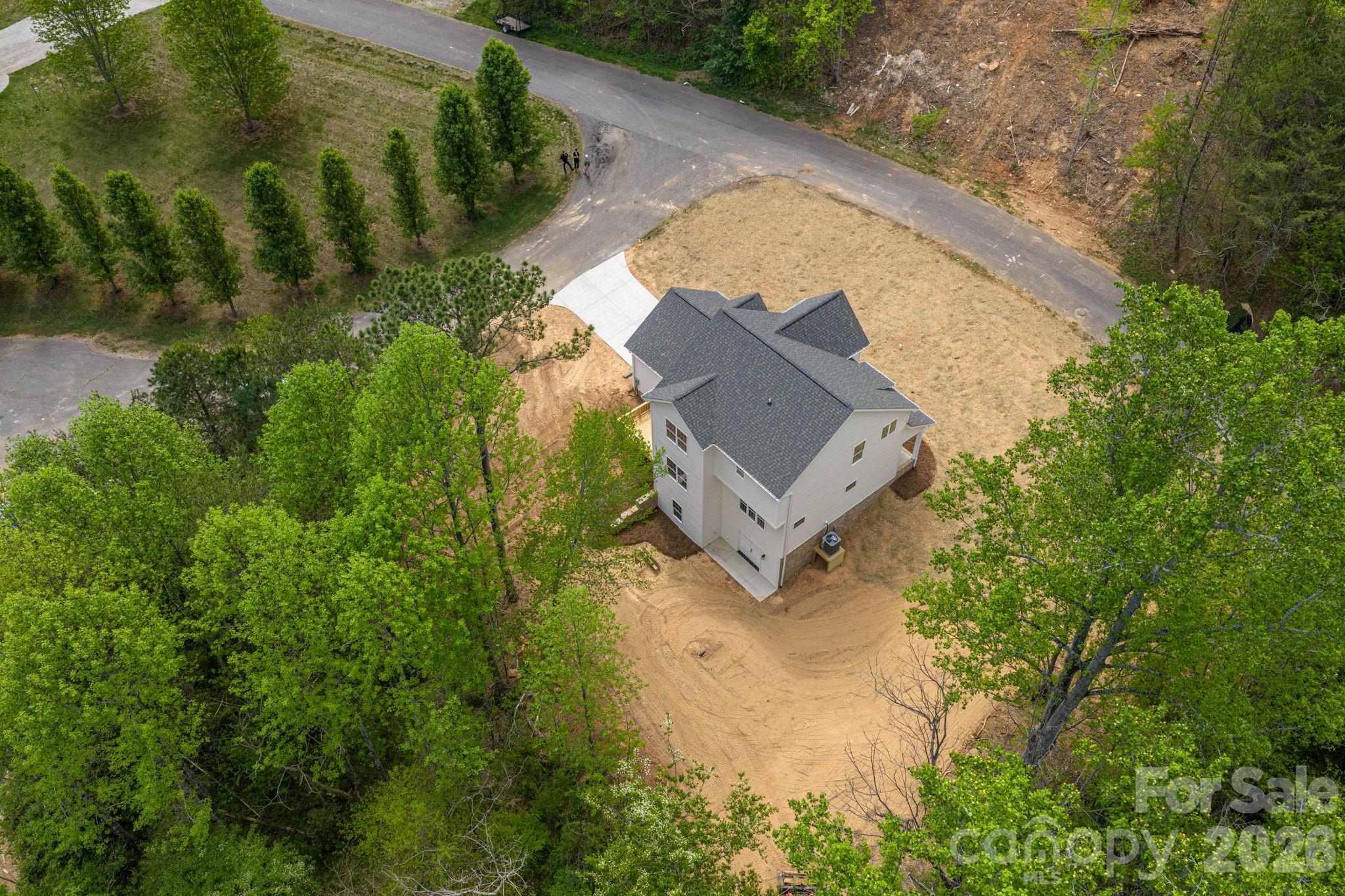 17 Tennyson Drive Property Photo 40