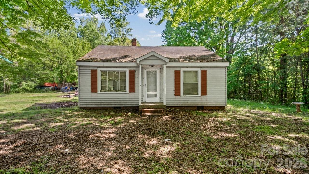 515 E Torbush Drive Property Photo 1