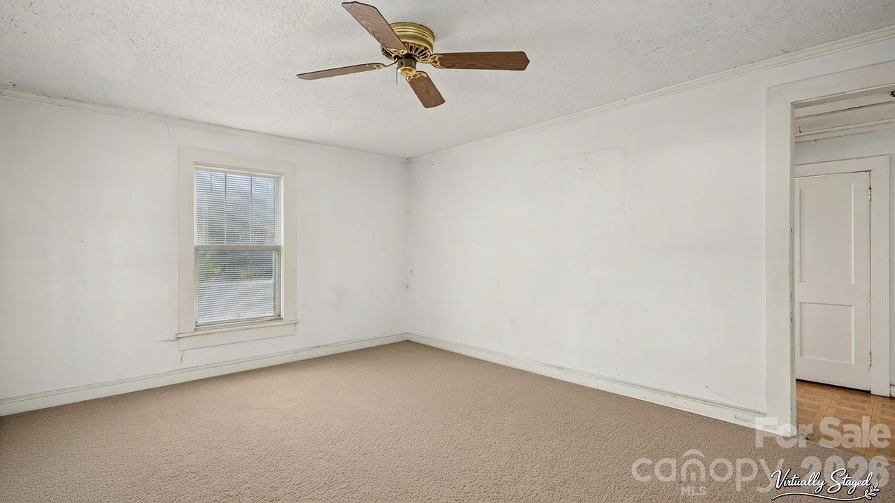 515 E Torbush Drive Property Photo 8