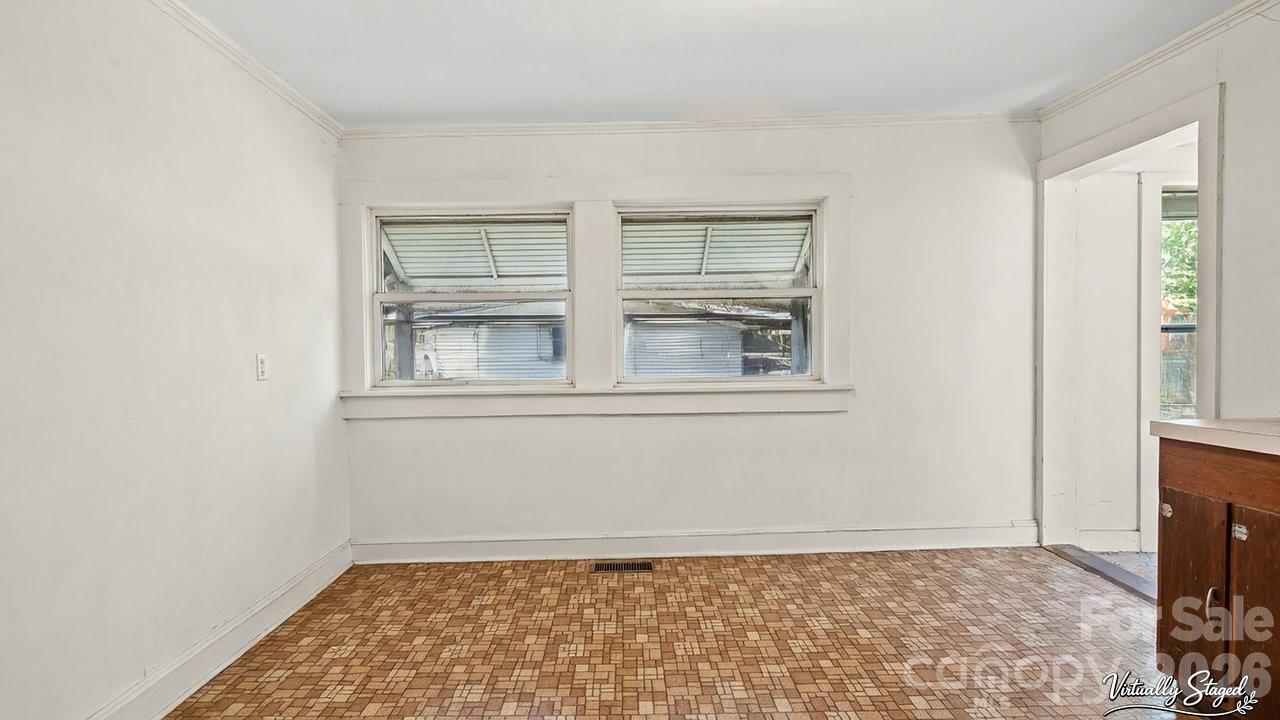 515 E Torbush Drive Property Photo 11
