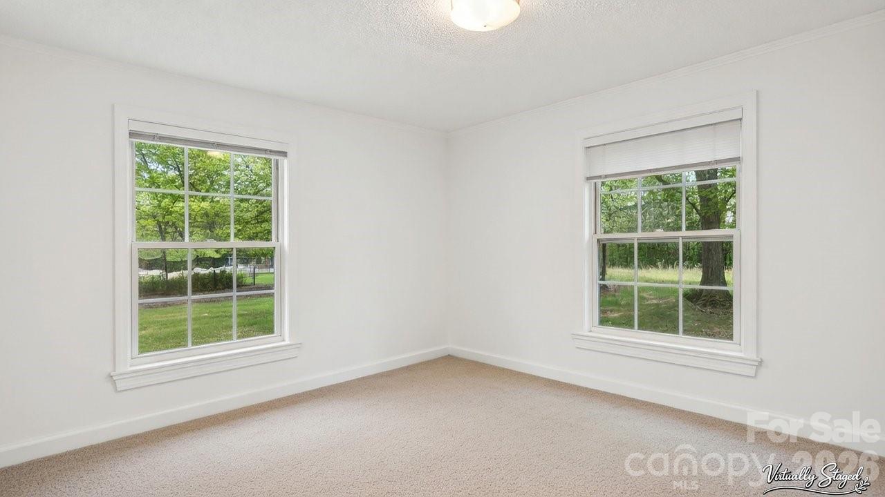515 E Torbush Drive Property Photo 12