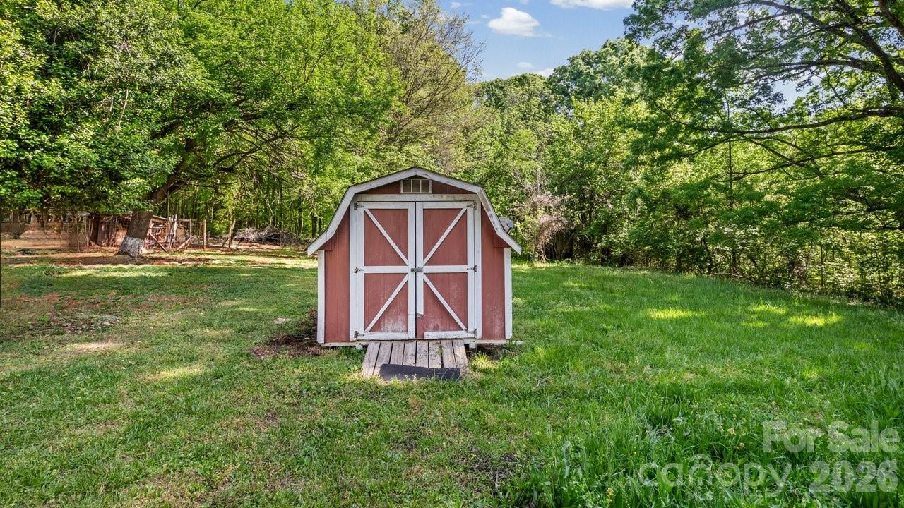 515 E Torbush Drive Property Photo 21