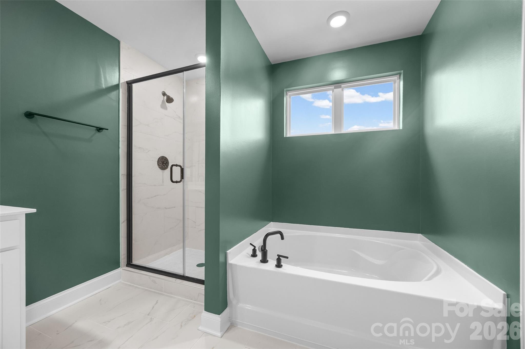 1521 Black Walnut Street Property Photo 15