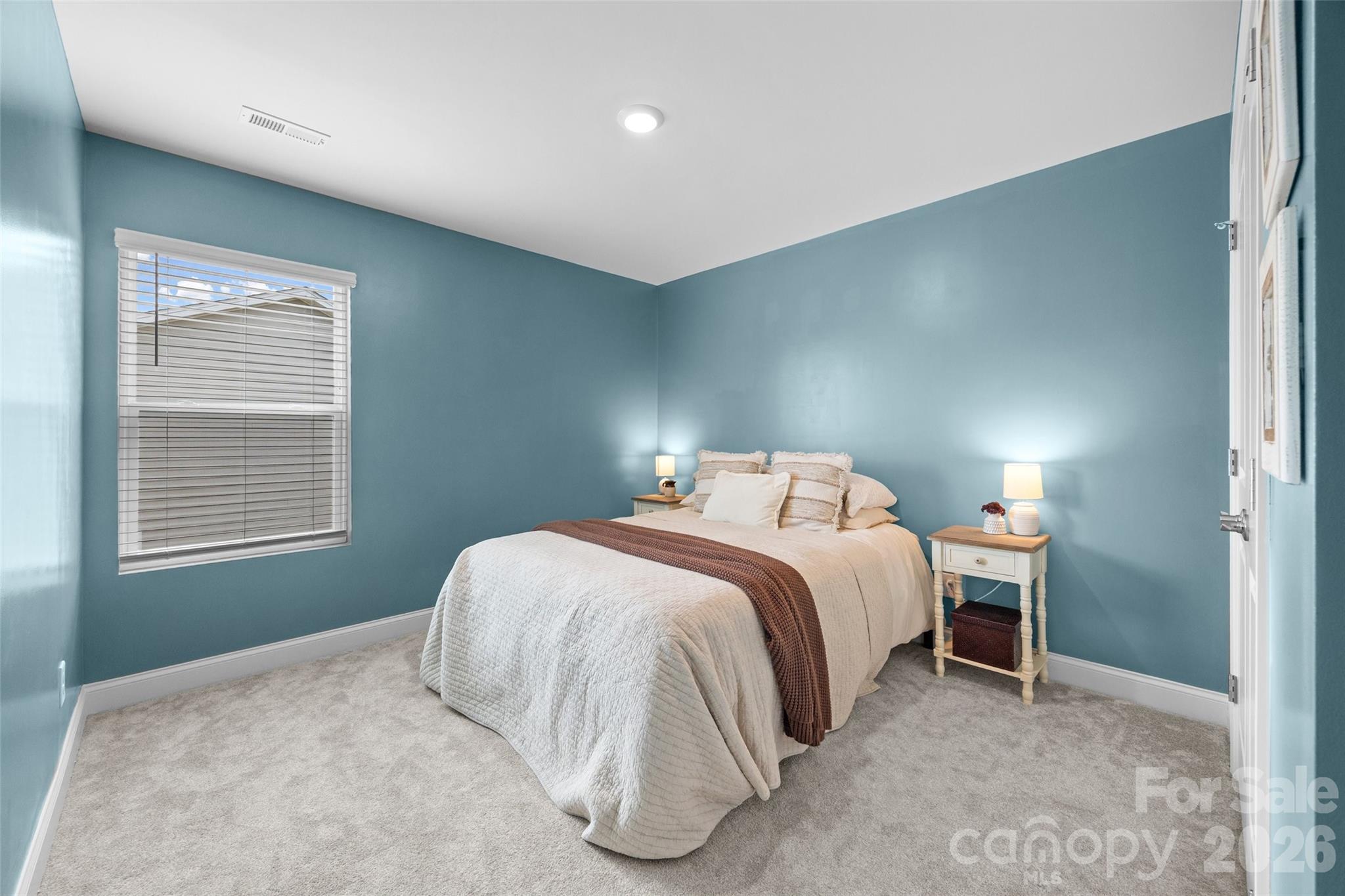 1521 Black Walnut Street Property Photo 17