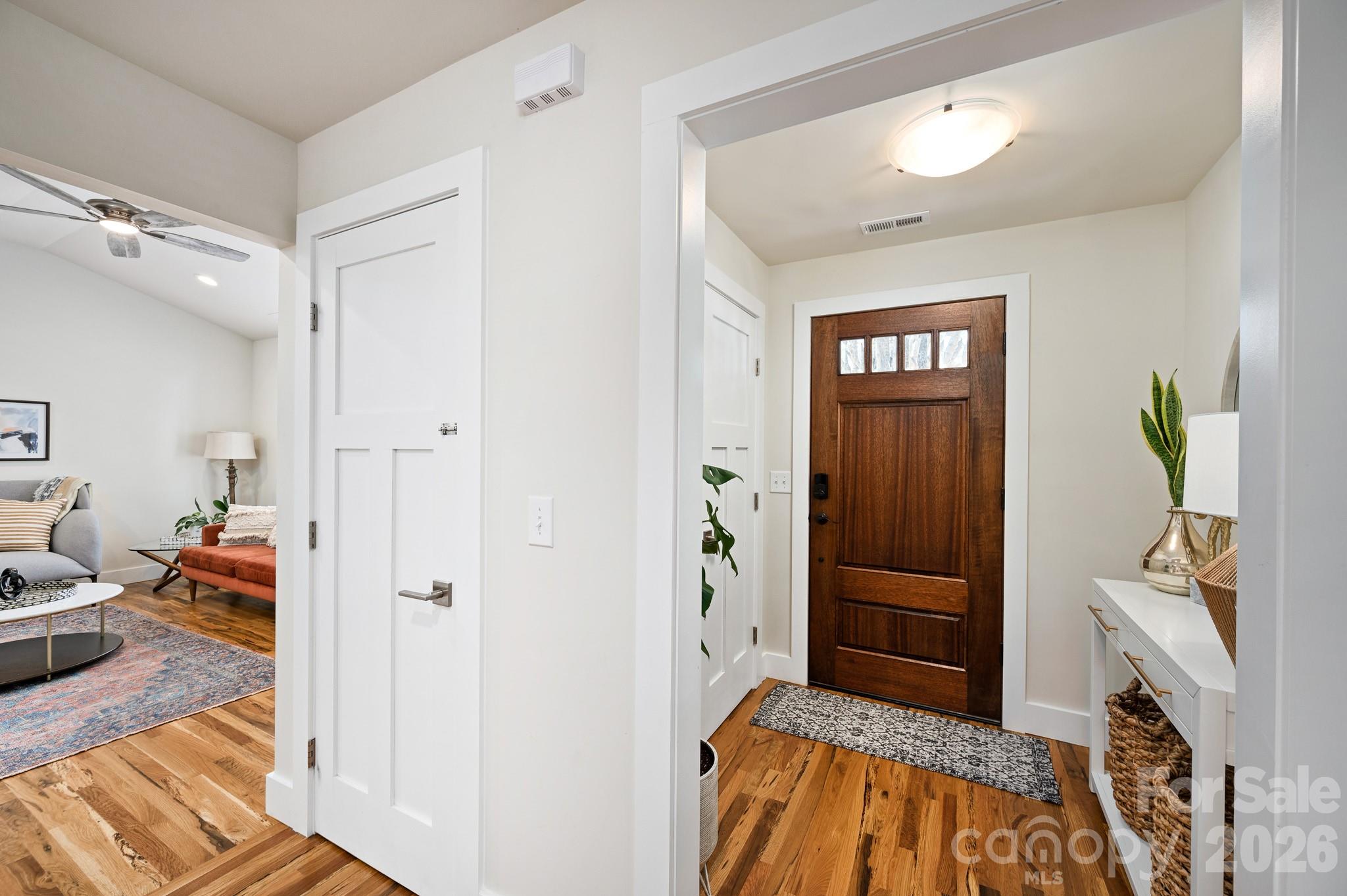 1048 Jenkins Valley Road Property Photo 4