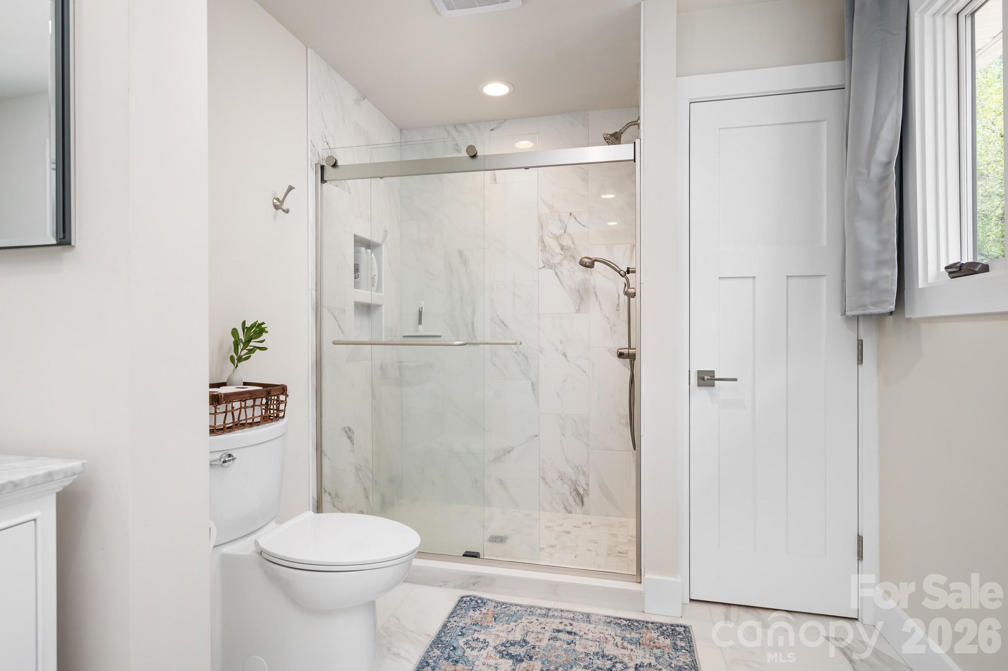 1048 Jenkins Valley Road Property Photo 13