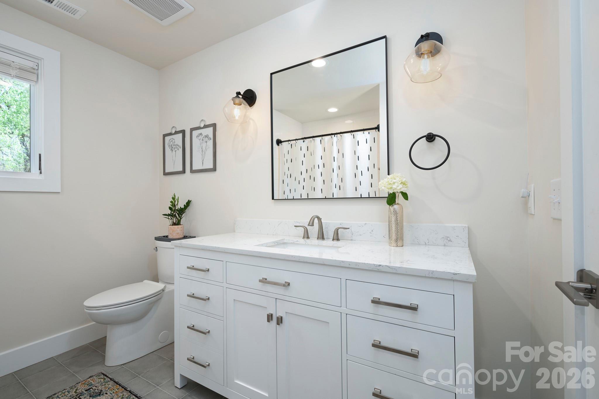 1048 Jenkins Valley Road Property Photo 17