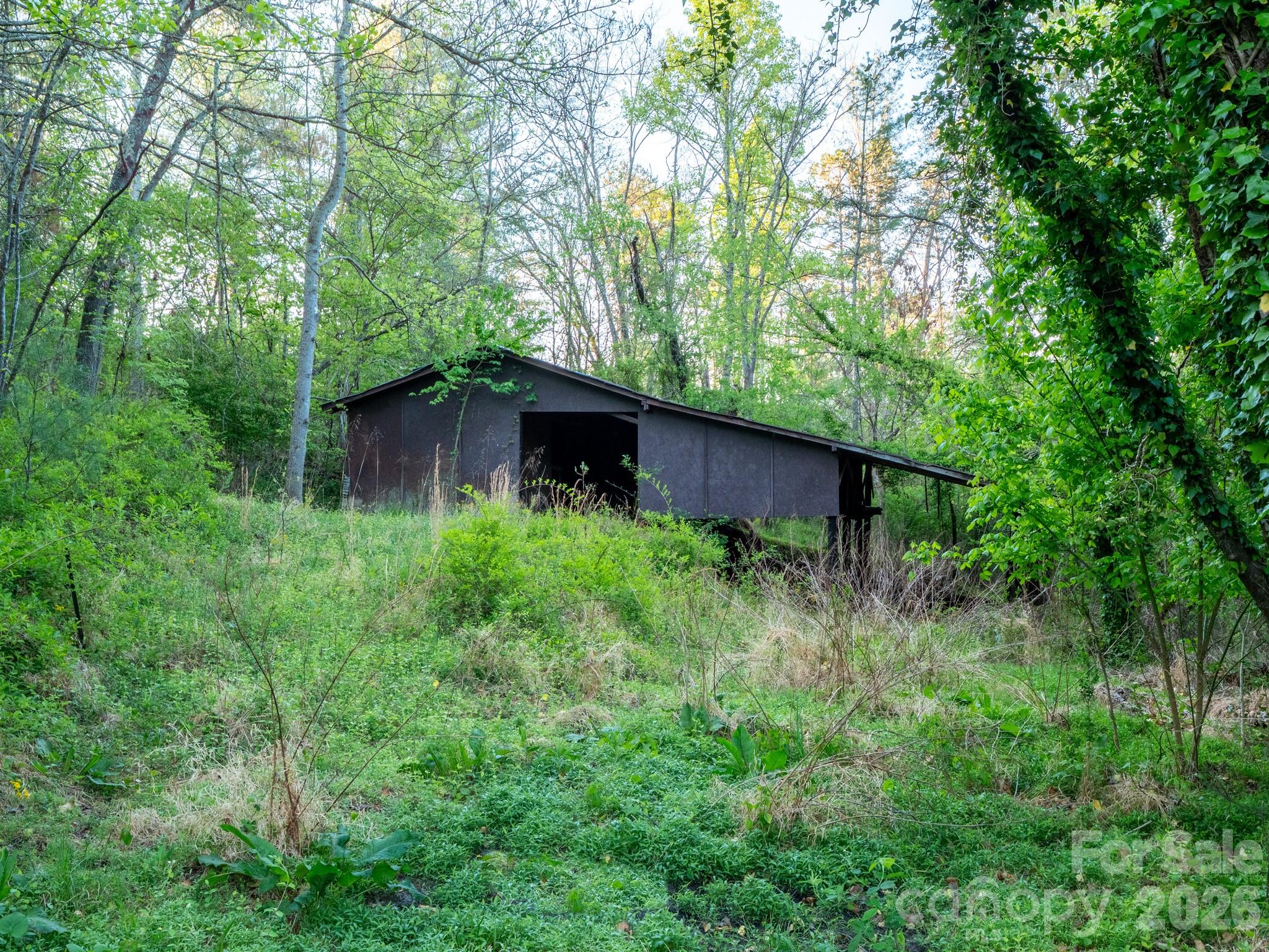 1048 Jenkins Valley Road Property Photo 23