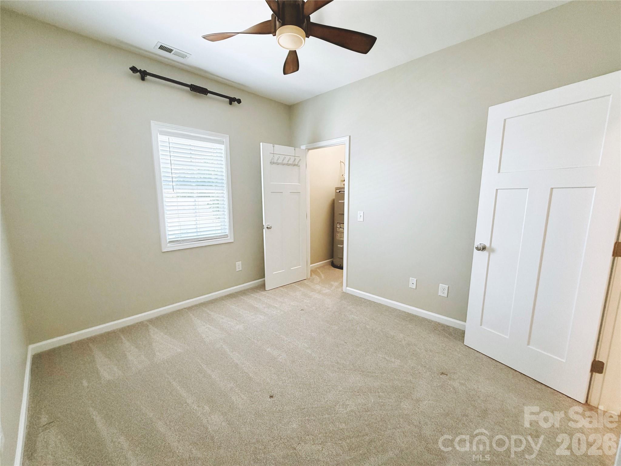 229 W G Street Property Photo 11