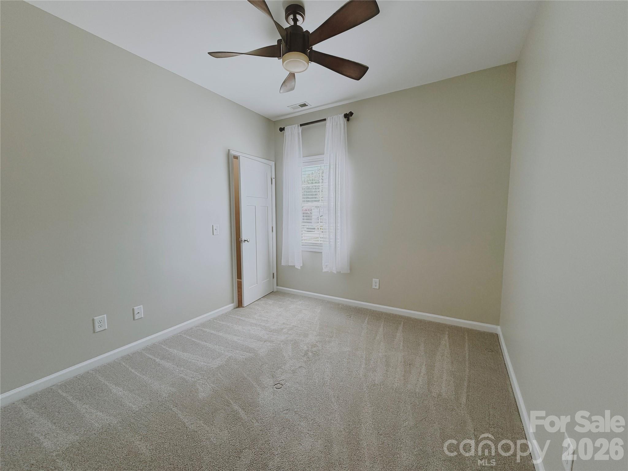 229 W G Street Property Photo 13
