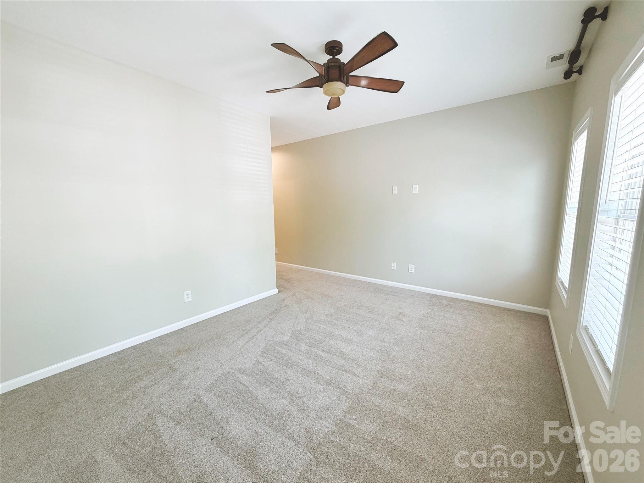 229 W G Street Property Photo 17